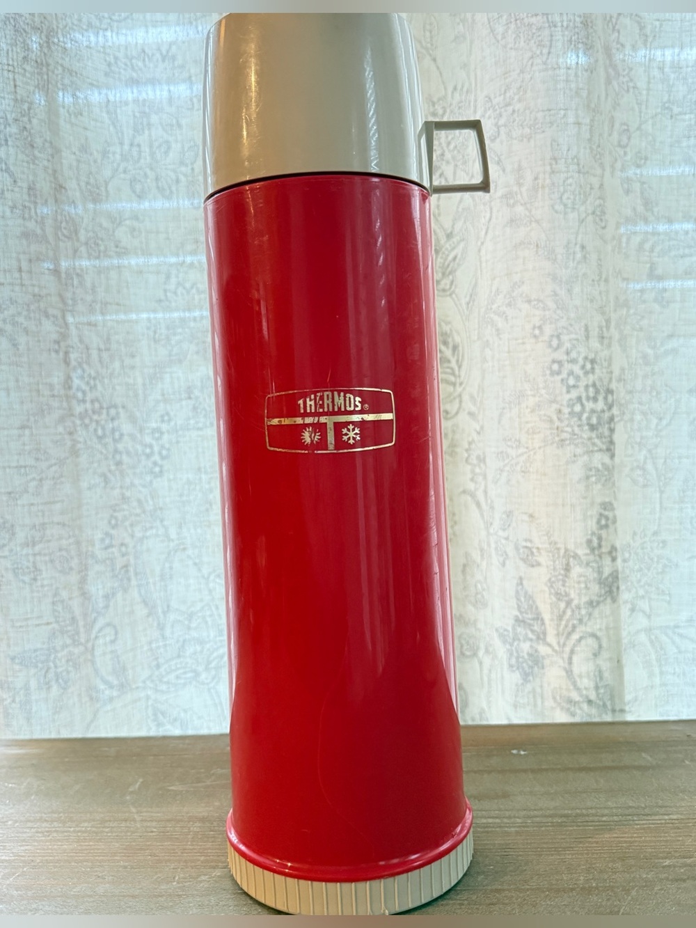 Vintage 1970s Red Thermos Brand Vacuum Bottle – Quart Size Model 24F King-Seeley
